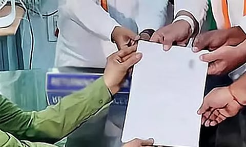 தொகுதி பங்கீட்டுக்கு முன்பே புதுச்சேரியில் மனுதாக்கல் செய்த அரசியல் கட்சிகள்