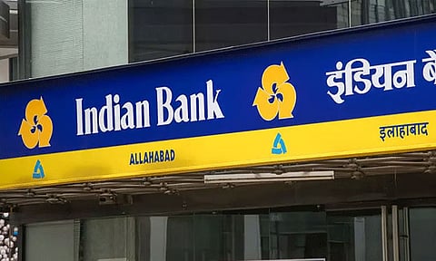 ஏ.டி.எம். சேவையை 5 முறைக்கு மேல் பயன்படுத்தினால்... அதிர்ச்சி கொடுத்த இந்தியன் வங்கி