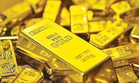 தங்கத்தின் விலை குறைவுக்கு என்ன காரணம்.? மேலும் குறையுமா.? 
