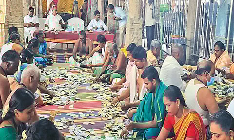 திருத்தணி முருகன் கோவில் உண்டியல் காணிக்கை ரூ.1.35 கோடி
