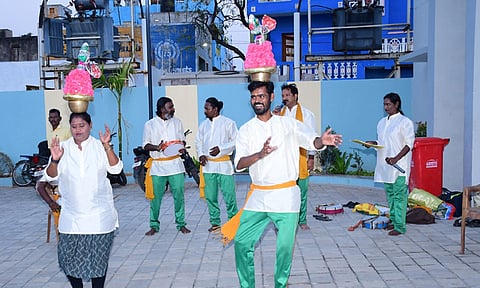 சென்னையில் 100 சதவீதம் வாக்களிப்பதன் முக்கியத்துவம் குறித்து கலை நிகழ்ச்சிகள் மூலம் விழிப்புணர்வு