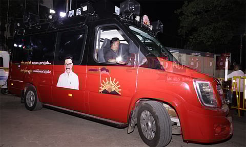 தேர்தல் பிரசாரத்தில் களமிறங்கும் உதயநிதி ஸ்டாலின்; பிரசார வாகனம் தயார்

