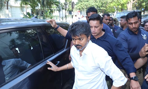 பிரசாரம் மேற்கொள்ள அனுமதி மறுப்பு: தலைமை தேர்தல் அதிகாரியிடம் த.வெ.க. தலைவர் விஜய் புகார்