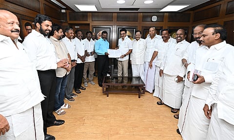 திமுக கூட்டணியில் விடுதலை சிறுத்தைகள் வேட்பாளர் பட்டியல் வெளியீடு

