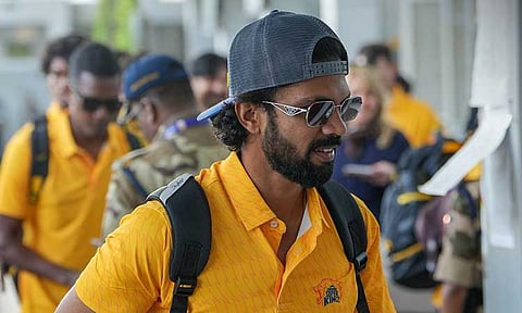 கவுகாத்தி சென்றடைந்த சென்னை அணி வீரர்கள்