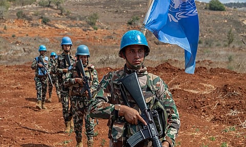 லெபனானில் அடுத்தடுத்து அமைதி காப்பாளர்கள் மீது தாக்குதல்; ஐ.நா. அவசர கூட்டத்திற்கு பிரான்ஸ் அழைப்பு
