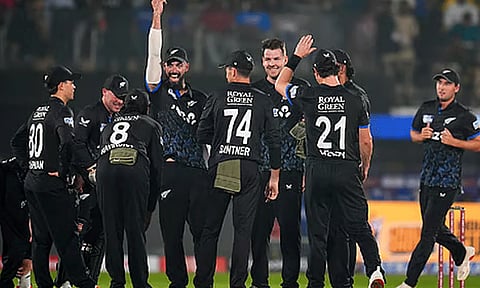 வங்காளதேசத்துக்கு எதிரான ஒருநாள், டி20 தொடர்: நியூசிலாந்து அணி அறிவிப்பு
