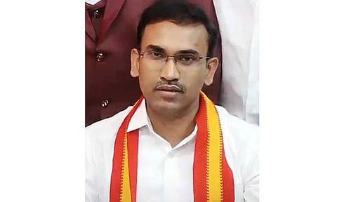 ஏப்ரல் 1 முட்டாள்கள் தினம்; ஏப்ரல் 23 தமிழ்நாடு புத்திசாலிகள் தினம் - அருண்ராஜ்