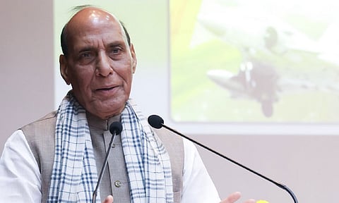 நாட்டில் எரிபொருளுக்கு பற்றாக்குறை இல்லை: ராஜ்நாத் சிங்