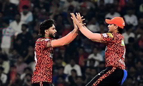 பந்துவீச்சு மாற்றத்திற்கு பின்னால் ‘மறைமுக நபர்’ - பெயர் சொல்லாமல் சஸ்பென்ஸ் வைத்த நிதிஷ்குமார்