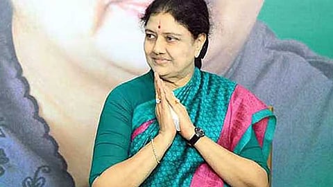 4ம் கட்ட வேட்பாளர்கள் பட்டியலை வெளியிட்டார் சசிகலா