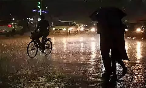 நள்ளிரவு 1 மணி  வரை மழைக்கு வாய்ப்புள்ள மாவட்டங்கள்