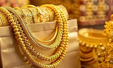 தங்கம் விலை அதிரடியாக குறைந்தது... இன்றைய நிலவரம் என்ன...?