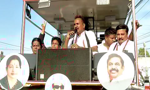 ‘கோவையில் 5 ஆண்டுகளில் 50 ஆண்டுகால வளர்ச்சியை கொடுத்தது அ.தி.மு.க.’ - எஸ்.பி.வேலுமணி பேச்சு