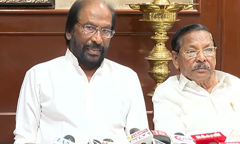 கூட்டாட்சி தத்துவத்தை சிதைக்கும் வகையில்  மத்திய அரசு செயல்பட்டு வருகிறது: திருச்சி சிவா குற்றச்சாட்டு