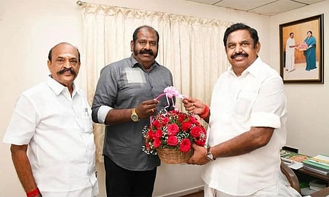 தேமுதிகவில் இருந்து விலகிய மீசை ராஜேந்திரன் அதிமுகவில் இணைந்தார்