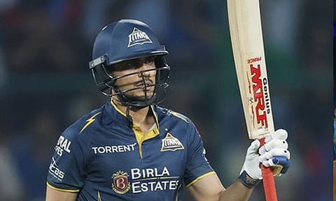 கில், பட்லர் அதிரடி..குஜராத் அணி 210 ரன்கள் குவிப்பு 
