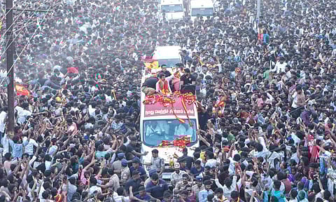 "புதுச்சேரி வாக்காளர் பெருமக்களே.." - த.வெ.க. தலைவர் விஜய் பரபரப்பு பதிவு