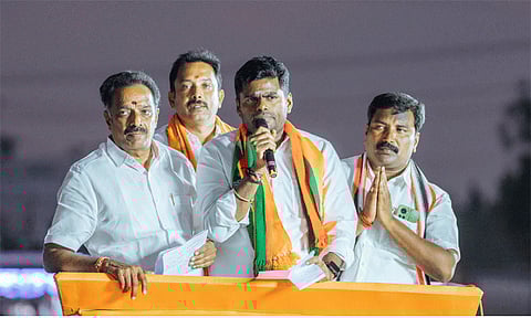 வரலாற்று வெற்றியை நோக்கி: அரவக்குறிச்சியின் வெற்றி வேட்பாளர் கே. செல்வகுமார்