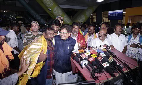 ஈரானில் இருந்து 312 மீனவர்கள் தாயகம் திரும்பியது மகிழ்ச்சி - பியூஸ் கோயல்