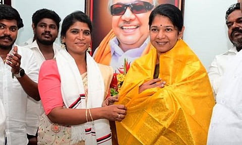 
தவெகவில் இருந்து விலகி திமுகவில் இணைந்தார் அஜிதா ஆக்னல்