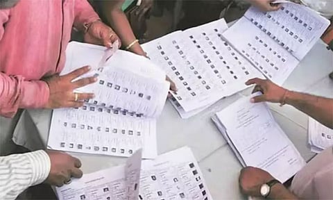 உத்தரபிரதேசம்: வாக்காளர் பட்டியலில் இருந்து 2.04 கோடி பேர் நீக்கம்