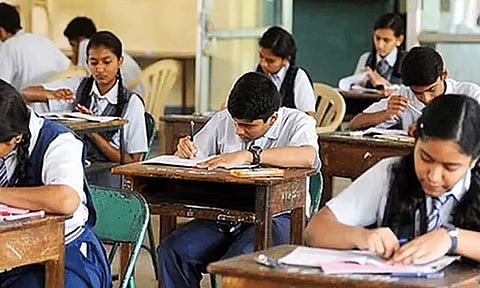 சி.பி.எஸ்.இ. 10-ம் வகுப்பு தேர்வு முடிவு அடுத்த வாரம் வெளியாகிறது