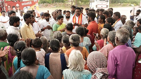 இளைஞர்களுக்கு வேலைவாய்ப்புகளை அதிகரிக்க திறன் மேம்பாட்டு பயிற்சி;  நெல்லை தவெக வேட்பாளர் ஆர்.எஸ்.முருகன் உறுதி
