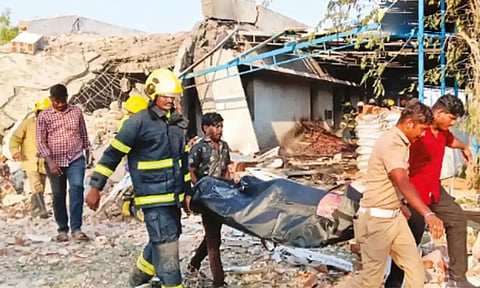 விருதுநகர் பட்டாசு ஆலை வெடிவிபத்து: முதல் தகவல் அறிக்கையில் பரபரப்பு தகவல்