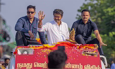 தீயசக்தி திமுக... உங்களின் ஒற்றை தேர்வு விசில் சின்னம்; தவெக தலைவர் விஜய்