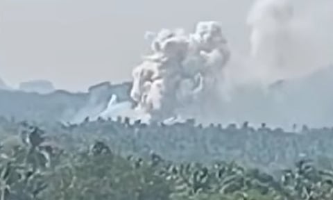 கேரளா: திருச்சூர் பட்டாசு ஆலையில் வெடிவிபத்து - 12 பேர் பலி