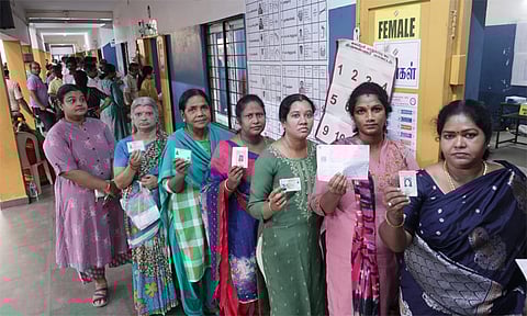 முதல் இரண்டு மணி நேரத்தில் 13 தொகுதிகள் 20 சதவீத வாக்குகளை கடந்துள்ளன