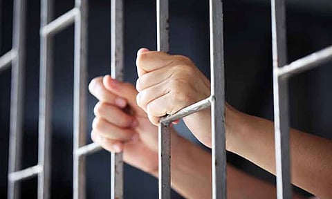 இங்கிலாந்தில் சீக்கிய பெண்ணை பாலியல் வன்கொடுமை செய்த வாலிபருக்கு வாழ்நாள் சிறை