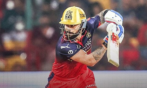 ஐபிஎல்-லில் 300 சிக்சர்கள்: விராட் கோலி சாதனை
