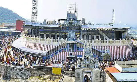 திருத்தணி முருகன் கோவிலுக்கு ஆட்டோக்கள் செல்ல நாளை தடை