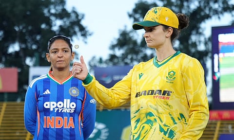 4-வது டி20 - இந்தியாவுக்கு எதிராக டாஸ் வென்ற தென் ஆப்பிரிக்கா பந்துவீச்சு தேர்வு