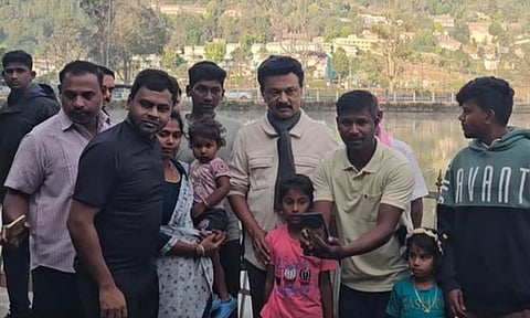 கொடைக்கானலில் “செல்பி வித் சிஎம்”