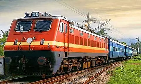 பயணிகள் கவனத்திற்கு.. குருவாயூர் எக்ஸ்பிரஸ் ரெயில் பயணத்தில் தாமதம் ஏற்படும் 