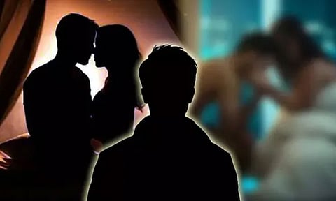 வீட்டில் வாலிபருடன் மனைவி உல்லாசம்...தக்க பாடம் புகட்டிய கணவர்