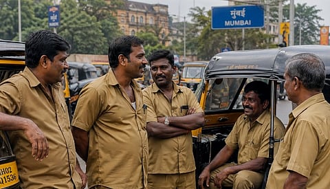 மகாராஷ்டிராவில் ஆட்டோ, டாக்ஸி ஓட்டுநர்களுக்கு மராத்தி கட்டாயம்- சோதனையில் ஈடுபட குழு அமைப்பு