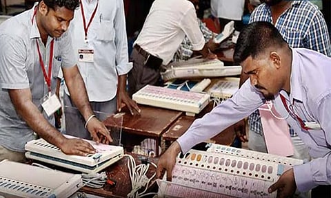 மே 2-ம் தேதி தமிழகம் வரும் தேர்தல் பார்வையாளர்கள்