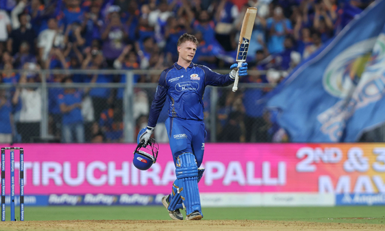 ரிக்கல்டன் அபார சதம்: மும்பை அணி 243 ரன்கள் குவிப்பு 

