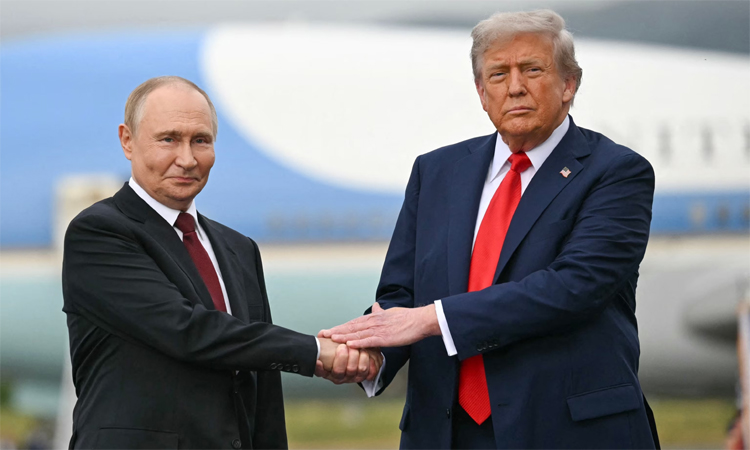 டிரம்ப் - புதின் தொலைபேசியில் உரையாடல்: போர் முடிவுக்கு வருமா...?