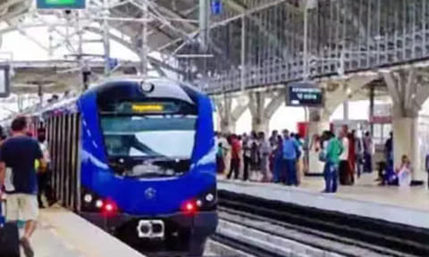 சென்னையில் ஐபிஎல் போட்டி: டிக்கெட் வைத்திருப்பவர்கள் மெட்ரோ ரெயிலில் இலவசமாக பயணிக்கலாம்