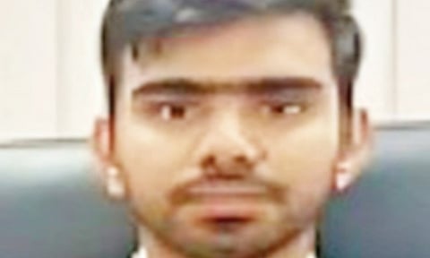 டெல்லியில்  நீதிபதி தூக்கு போட்டு தற்கொலை; உருக்கமான கடிதம் சிக்கியது