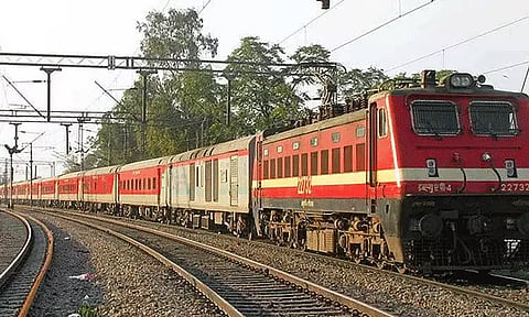 குருவாயூர் - சென்னை எழும்பூர் எக்ஸ்பிரஸ் ரெயில் சேவையில் மாற்றம்
