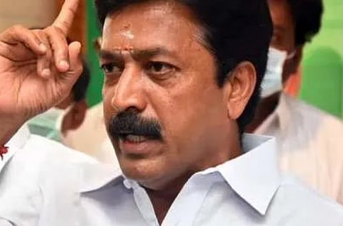 மோதல் எப்போது முடிவுக்கு வரும்? பொறுத்திருந்து பாருங்கள்: சிவி சண்முகம் பதில்