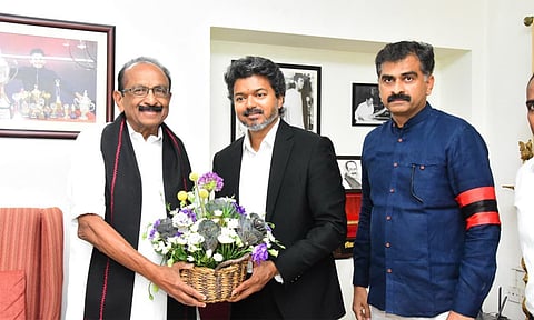 மதிமுக பொதுச்செயலாளர் வைகோவை சந்தித்த முதல்-அமைச்சர் விஜய்