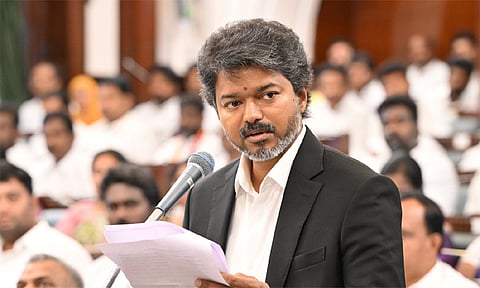 நம்பிக்கை வாக்கெடுப்பில் வெற்றி; ஆட்சியை தக்க வைத்தது தவெக 

