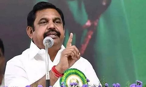 புதுக்கோட்டை தெற்கு, தென்காசி வடக்கு மாவட்ட செயலாளர்கள் நீக்கம்: எடப்பாடி பழனிசாமி
